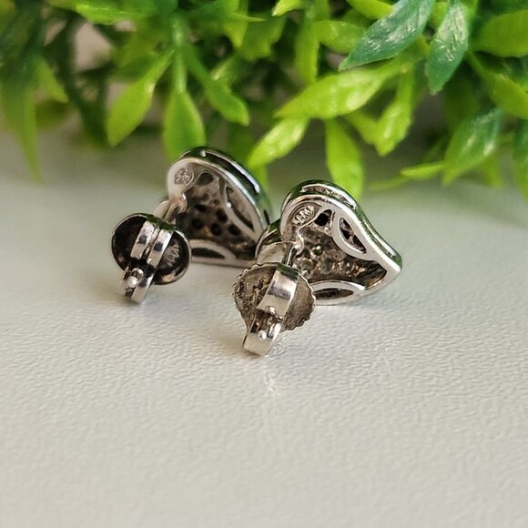925 Sterling Silver White and Black CZ Cluster Heart Stud Earrings - Picture 3 of 4